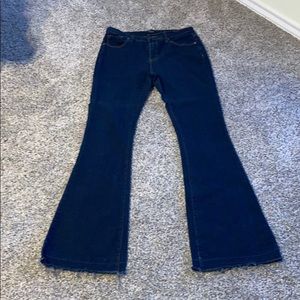Forever 21 High waisted Bell Bottom Jeans. Size 27